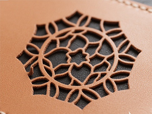 Pengontrol laser visual lan pengontrol laser non-visual.